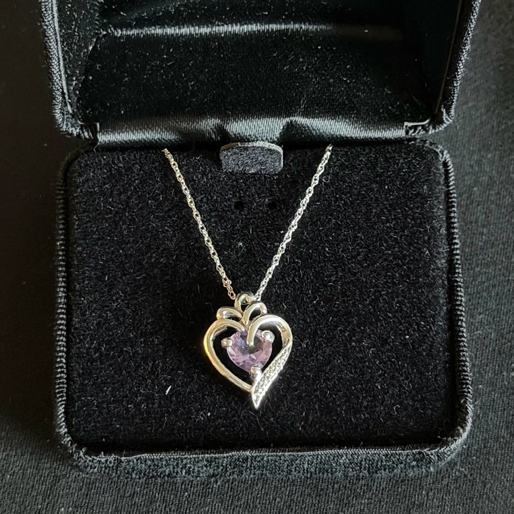 Sterling Silver Heart Pendant with Amethyst stone